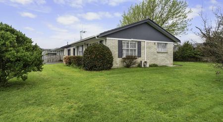 So well located - comfort, space and location - Photo 4