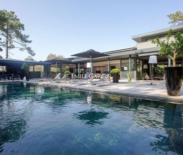 Maison d'architecte à louer à Seignosse, sur le golf et à proximité des plages. - Photo 1