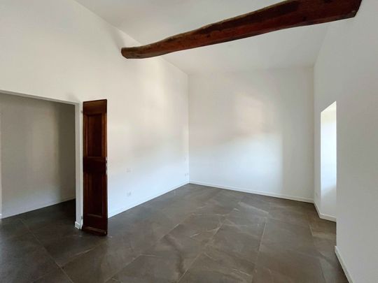 ARZO – MODERNO APPARTAMENTO LIFT IN CASA - Foto 1