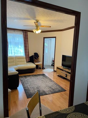 4 bedroom detached house to rent - Photo 3