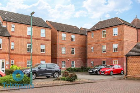 2 bed Apartment for Rent - Photo 2