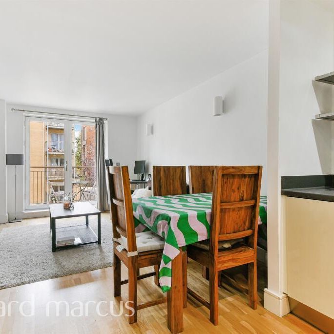 Peckham Grove - Photo 1