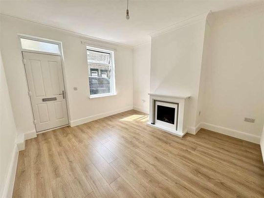 Blenheim Avenue, Barnsley, S70 - Photo 1