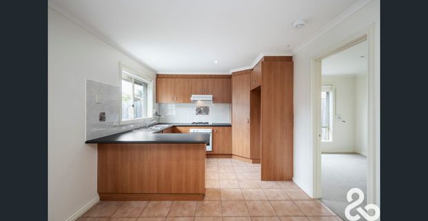 Immaculate 3 Bedroom Home - Photo 1