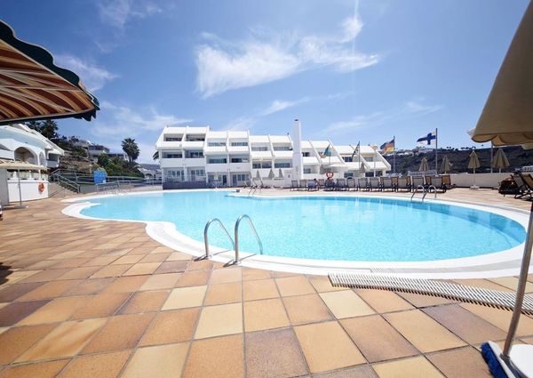 Puerto Rico, Canary Islands 35130