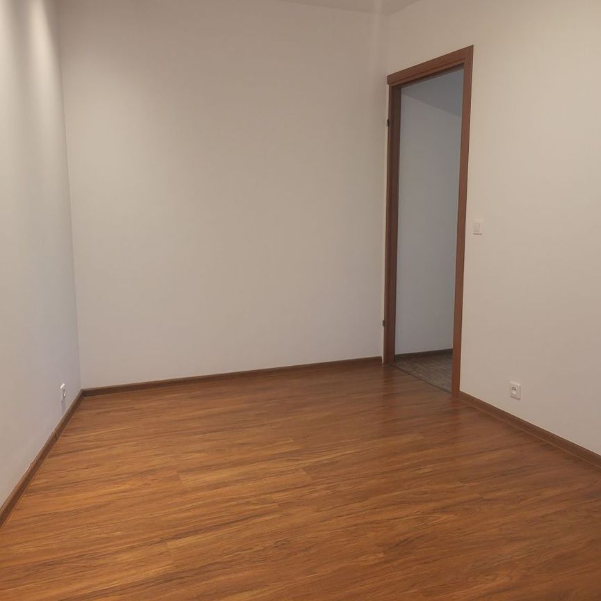 Wygodne mieszkanie z dużą loggią - Photo 1