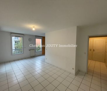 Location Appartement 2 pièces 49m² ECHIROLLES 38130 - Photo 1