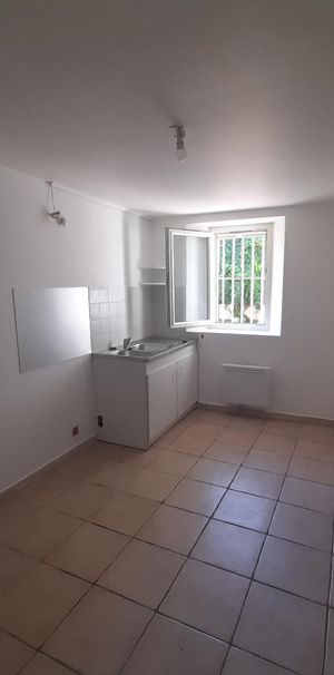 Location Appartement 1 pièce 32m² GIGNAC LA NERTHE 13180 - Photo 1
