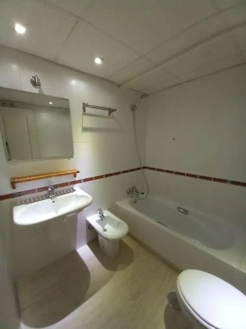 Piso de alquiler en Calle Georges Bizet, La Princesa - Foto 2