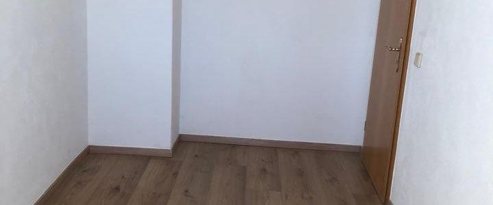 2-Raum-Wohnung mit Balkon, PKW Stellplatz, Garage mit E-Ladebox - Foto 1