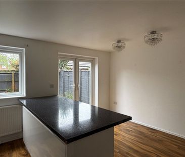 Halton Way, - Photo 6