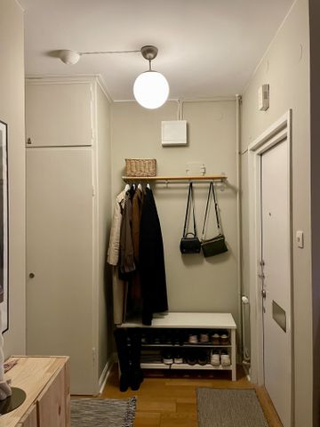 Oktobergatan, Hägersten - Photo 2