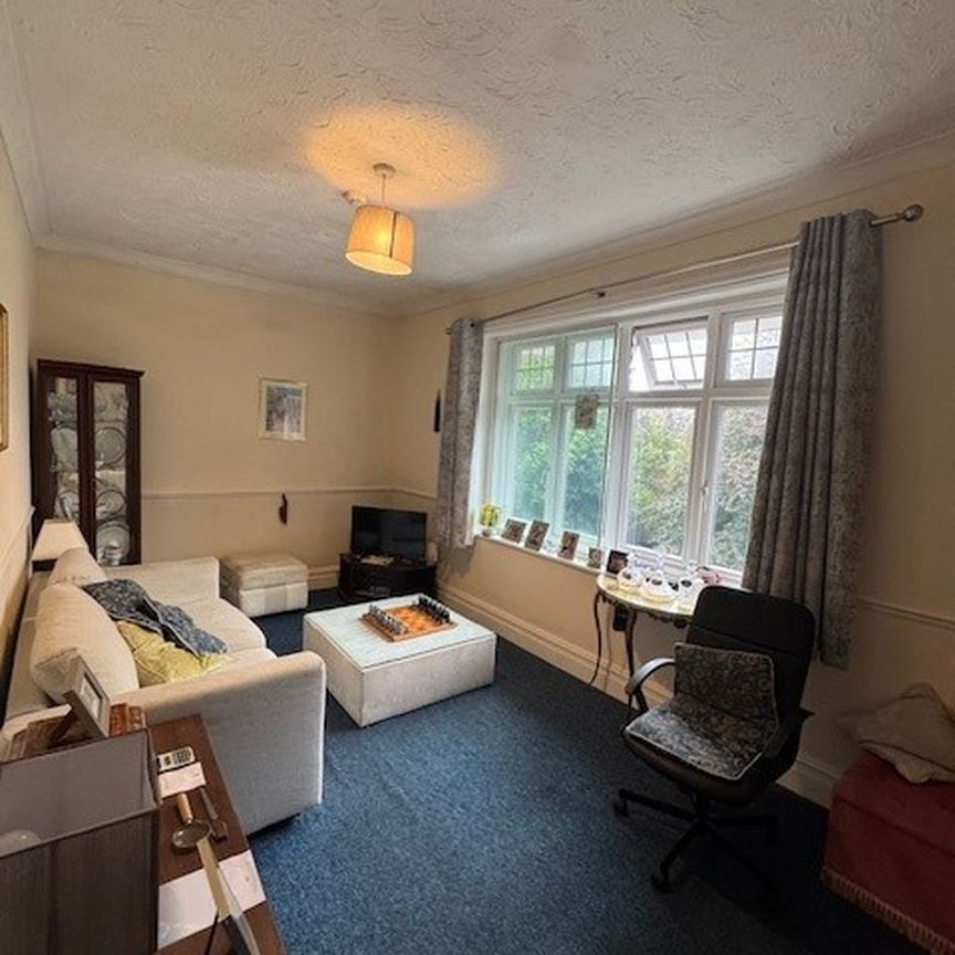 Portchester Road, Bournemouth - Photo 1