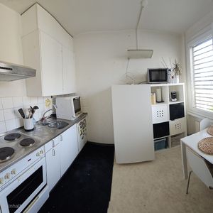 11/2-ROOM APARTMENT IN ZURICH – DISTRICT 9 ALTSTETTEN, FURNISHED, TEMPORARY - Foto 2