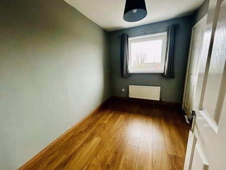 3 bedroom semi-detached house to rent - Photo 4
