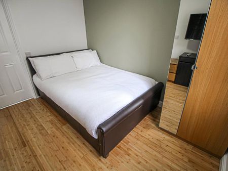 Studio to rent - Photo 4