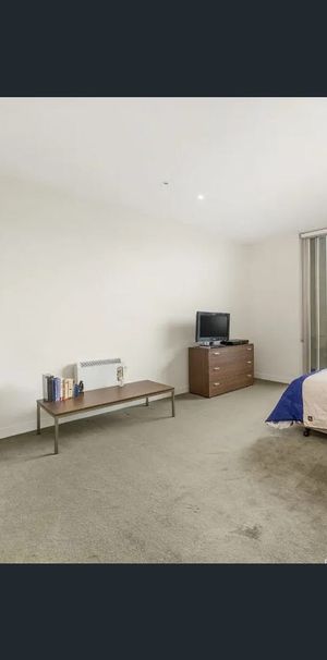 Studio for Rent opposite Southern Cross Station - Photo 1