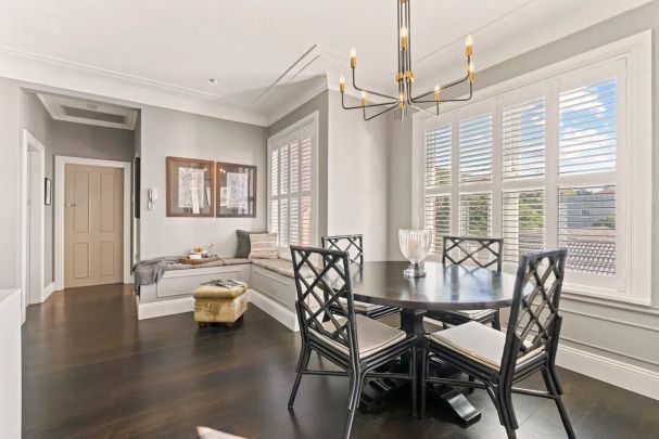 Harbour-View Elegance in a Boutique Art Deco Gem - Photo 1