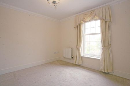 5 bedroom detached house to rent - Photo 3