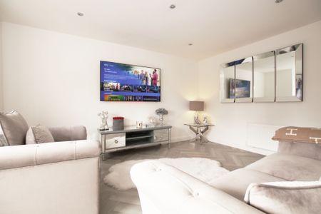 Springfield Road, Parkhead, Glasgow - Photo 2