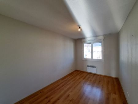 Location Appartement 3 pièces 72m² - Photo 4