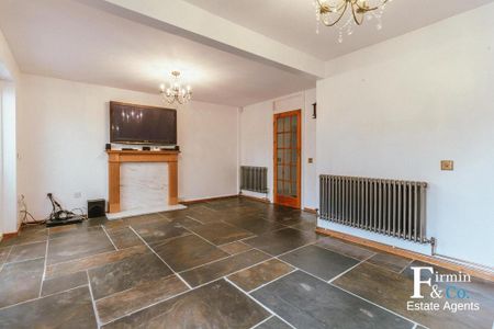 3 bedroom end of terrace house to rent - Photo 2