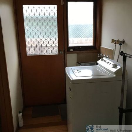 Space & comfort in a quiet location - Photo 3