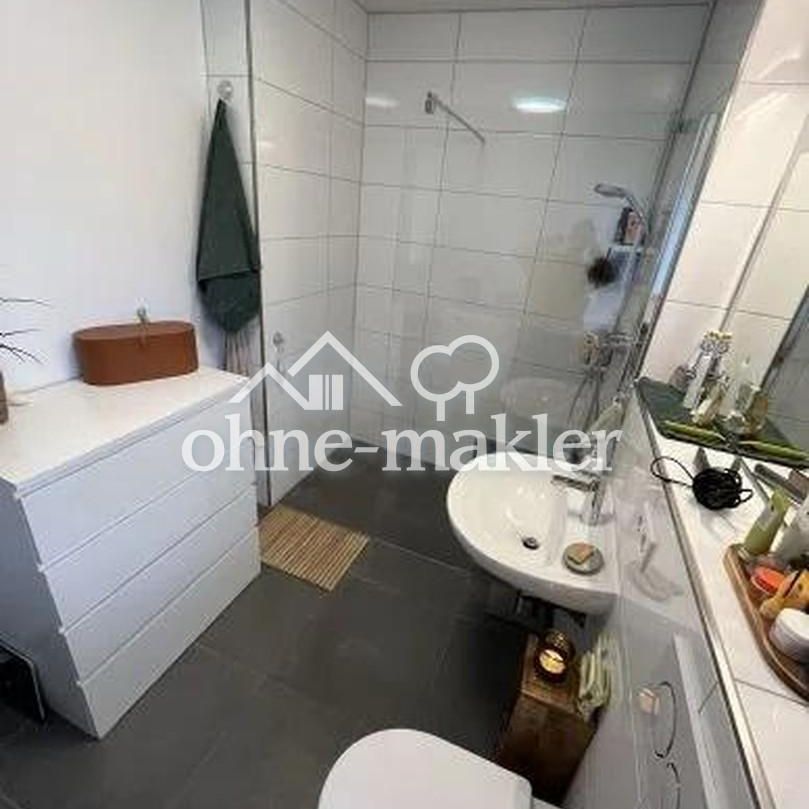 Moderne 3-Zimmer-Wohnung mit Terrasse, Balkon und Blick in die freie Natur - Photo 1