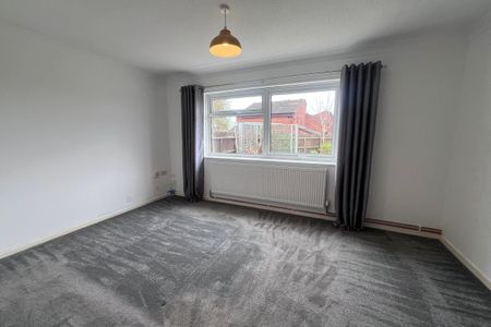 Courtfields, Swaffham, Norfolk - Photo 4