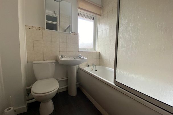 Baxter Avenue, KIDDERMINSTER - Photo 1