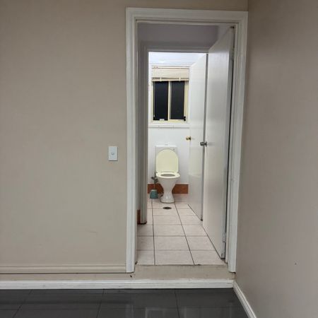 Toongabbie - Photo 4