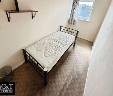Flat, Valerian, St. Cecilia Close, Kidderminster, DY10 - Photo 5