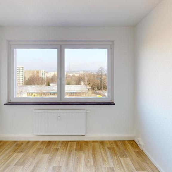 Entspannungszone mit 2 Wohlfühlbädern und Balkon - Foto 1