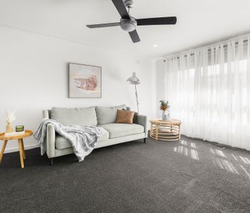 Freshly Renovated Family Gem - Photo 2