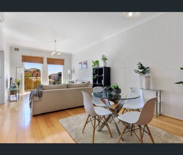 Modern Apartment Living in Prime West Perth Location – Mayfair Street - Photo 3