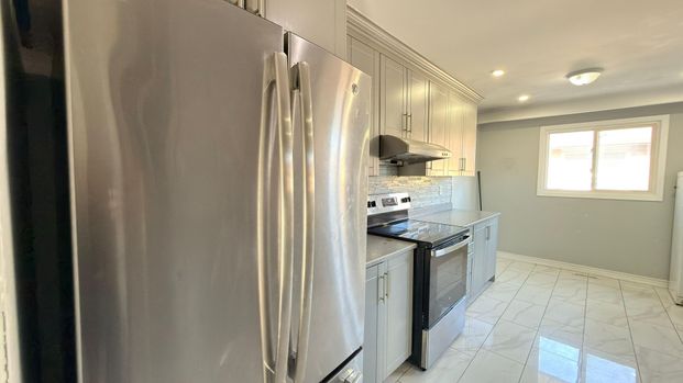 For Lease - 7684 Netherwood Road, Mississauga, Ontario - Photo 1