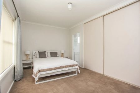 SHARE HOUSE - Great for Students or FIFO workers - Fully Furnished - Photo 2