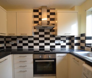 1 bedroom Ground floor maisonette to rent - Photo 3