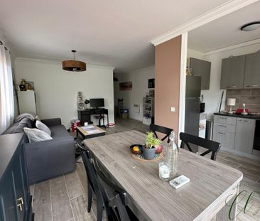 2 pièces meublé avec terrasse et parking - Photo 5