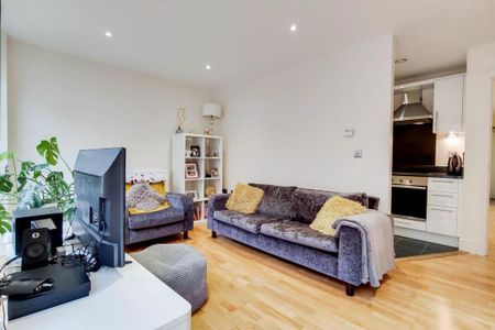 1 bedroom flat to rent - Photo 2