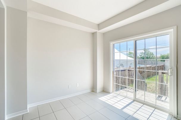 For Lease - 160 Gentile Circle, Vaughan, Ontario - Photo 1