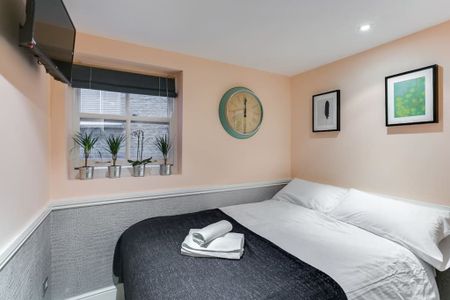 Flat 19 , 2nd floor , 32 Leonard Street, London - Photo 5