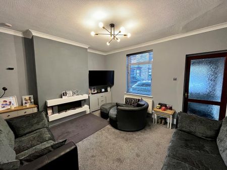 3 bedroom terraced house to rent - Photo 2