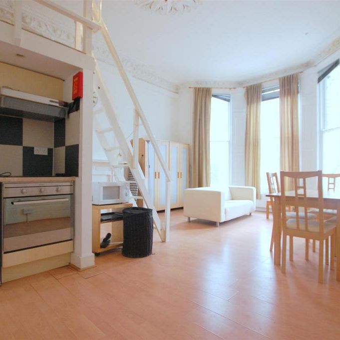 Studio to rent - Photo 1