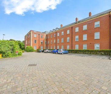 2 bedroom Flat To Let - Photo 2