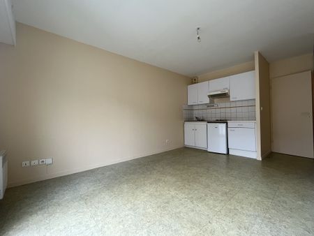 STUDIO - 22,43M2 - CENTRE VILLE - PARKING - Photo 3