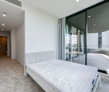 Modern 2 Bedroom Apartment with City Views Near Green Square & East... - Photo 1