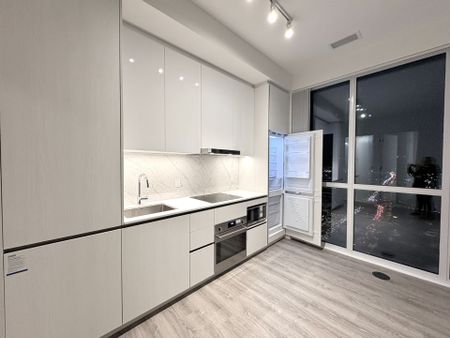 For Lease - 8 Interchange Way Unit# 3707, Vaughan, Ontario - Photo 5