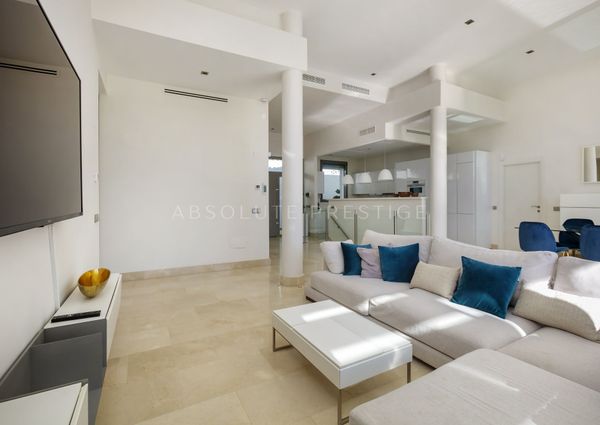 Beautiful and modern 5 bedroom villa in La Quinta