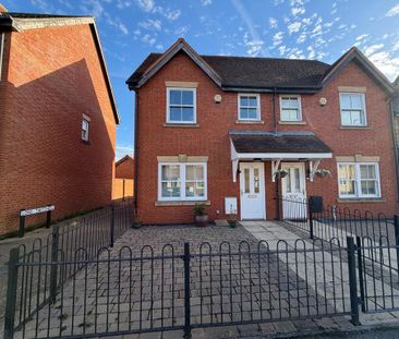 3 bedroom semi-detached house to rent - Photo 3